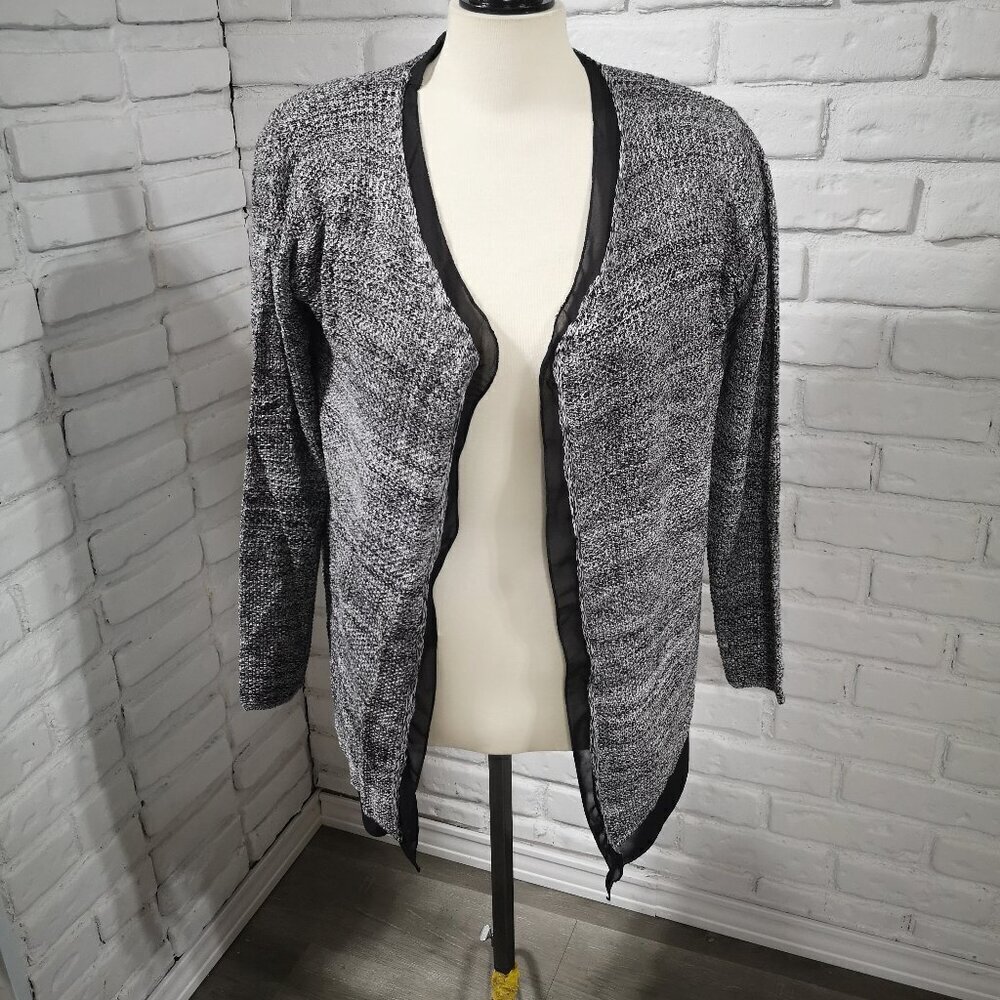 Selection Ladies Size Medium Black & Grey Straight Fit Open Cardigan